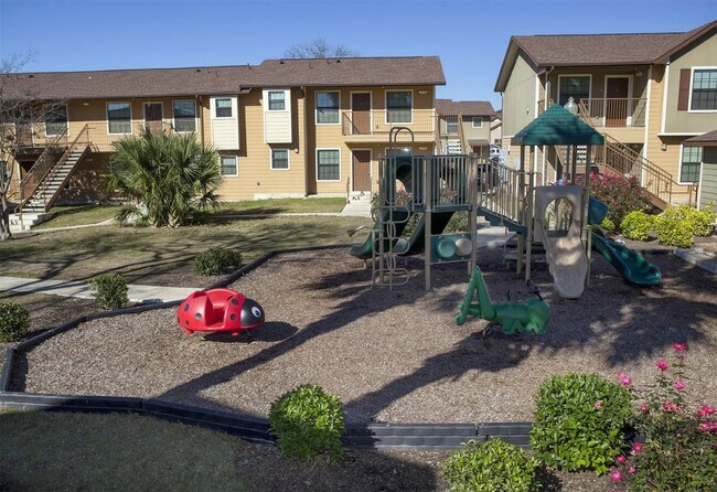 Photo - 800 Babcock Rd Unidad 50