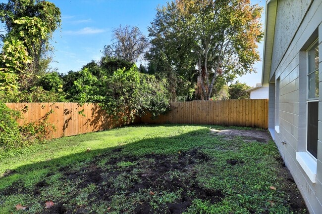 Photo - 521 Madrigal Ct