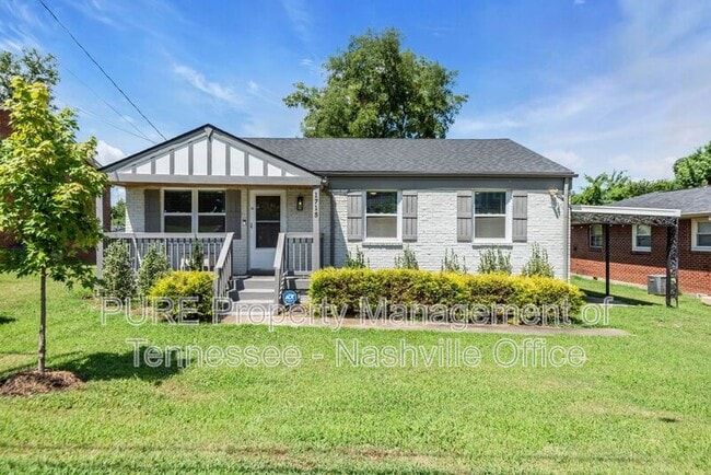 Building Photo - 1715 24th Ave N