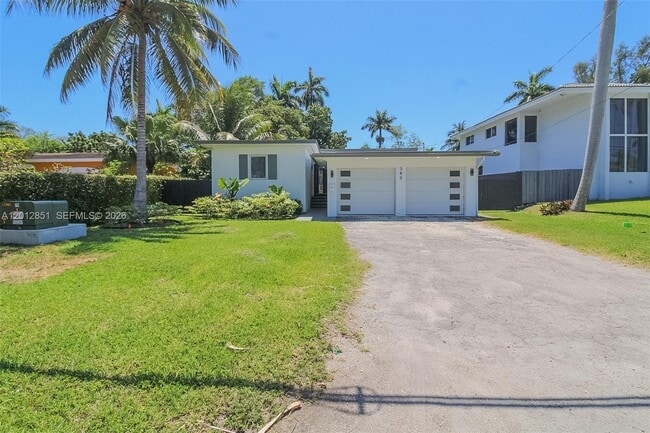 Photo - 360 NE 116th St