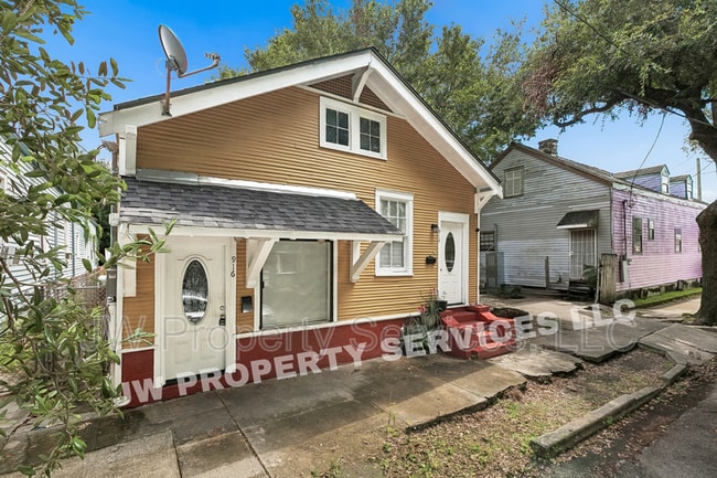 Building Photo - 914-916 Hagan Ave