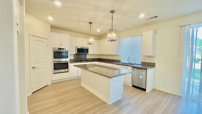 Photo - BEAUTIFUL 5BD/3BA-2 Story Home available for rent in Jurupa Valley!