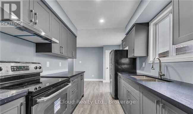 Photo - 967 Prosperity Ct