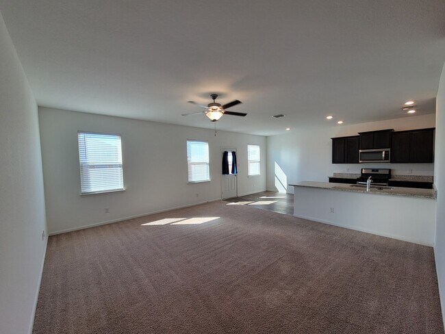 Photo - 766 Veloway Trail