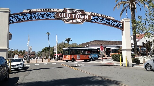 Building Photo - 2606 Juan St