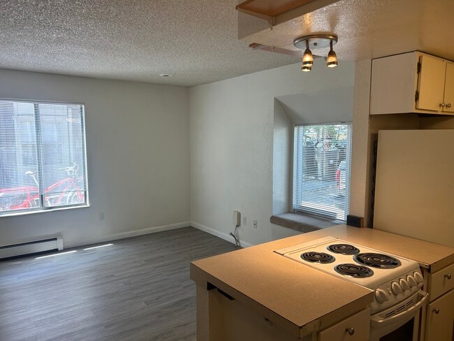 Photo - 2315 Spruce St Unit 4