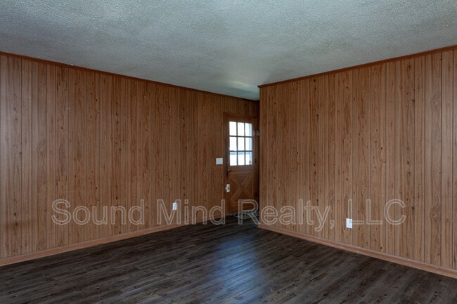 Photo - 203 S Alston St
