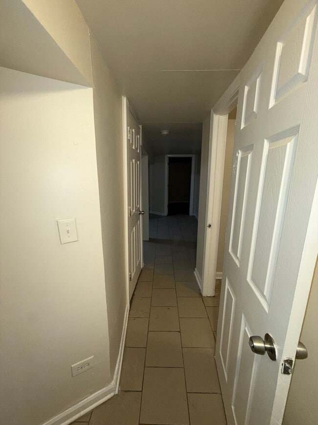 Photo - 7423 S St Lawrence Ave