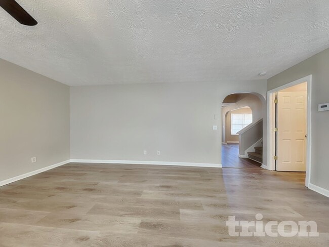 Photo - 75 Christopher Dr