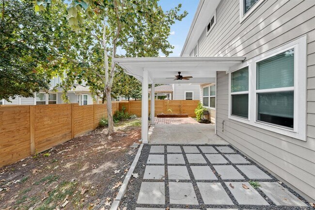 Photo - 7403 Brynner St