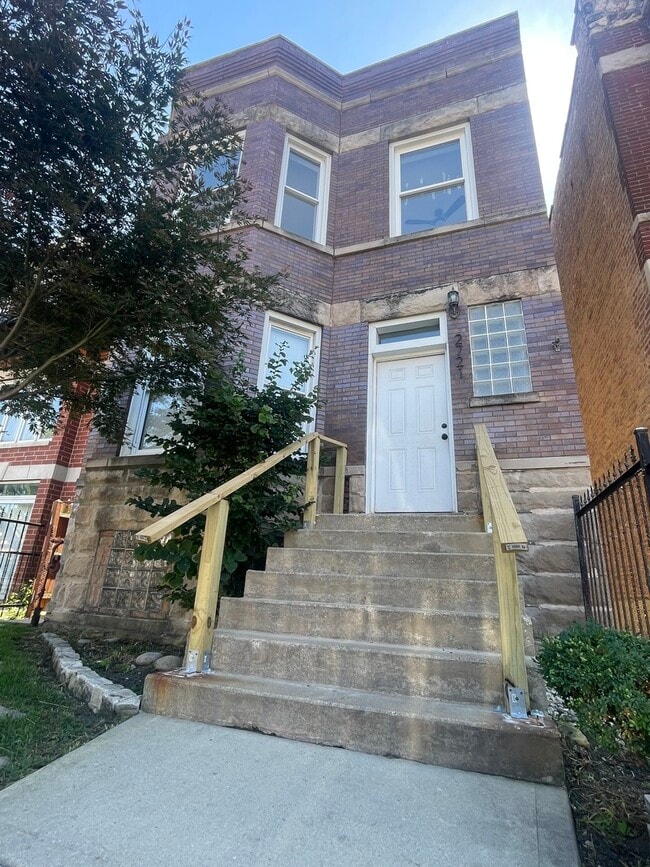 Photo - 2721 W Polk St