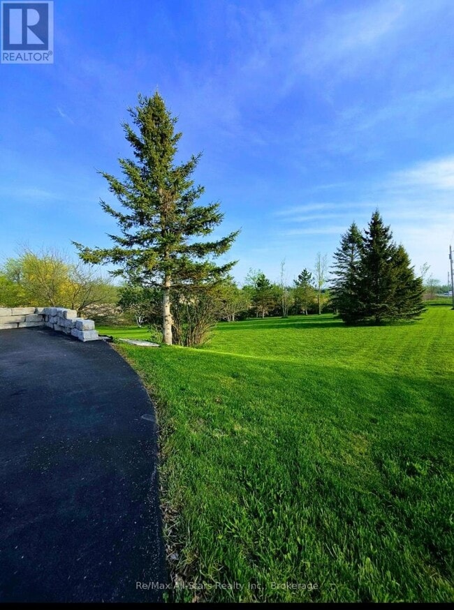 Photo - 4054-4035 Hwy 35