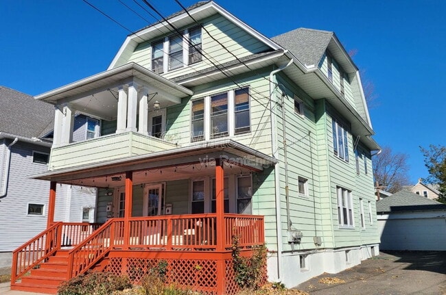 Building Photo - 82 Harborview Ave Unit 1