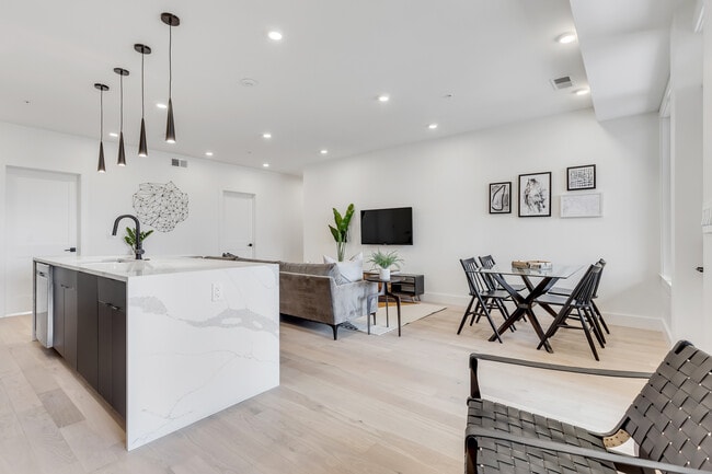 Photo - Viva at Capitol Hill