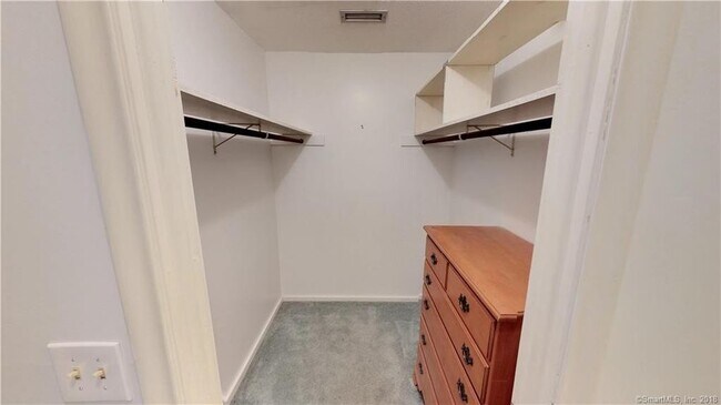 walk-in closet