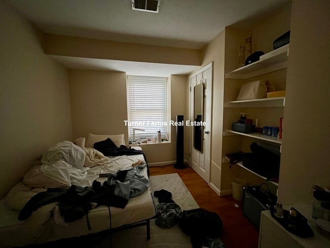 Photo - 712 Shawmut Ave