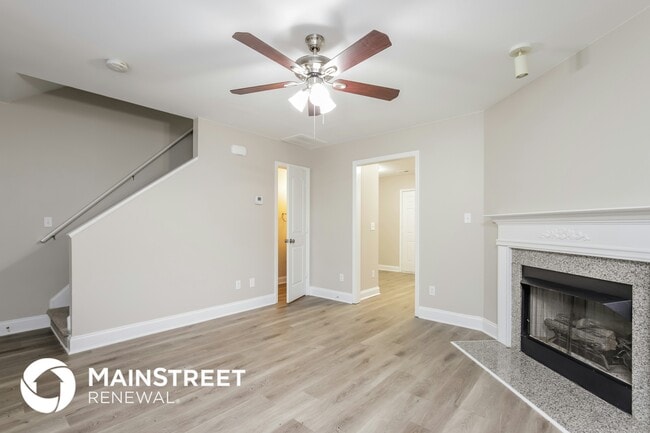 Photo - 1806 Savannas Run Dr