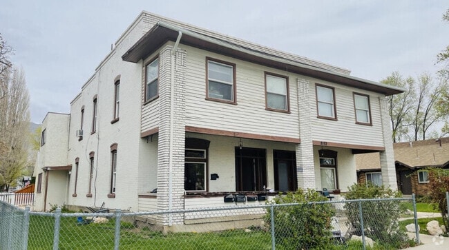 Building Photo - 2102 --2104 Jefferson Ave Rental