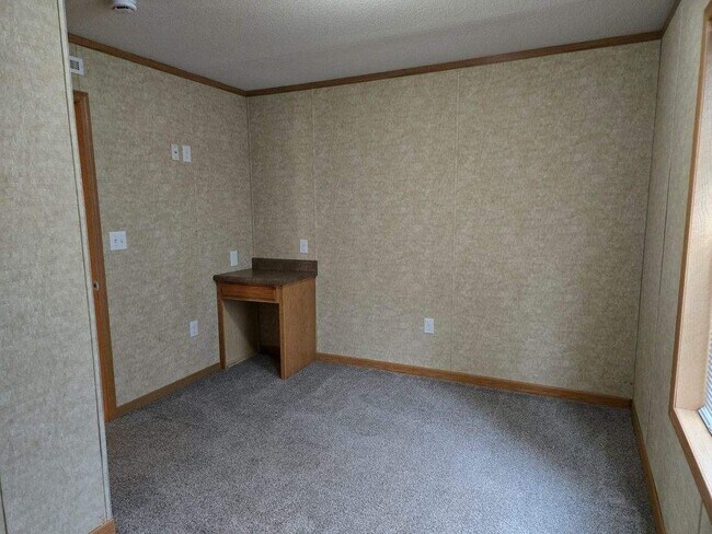 Photo - 300 Bierney Creek Rd