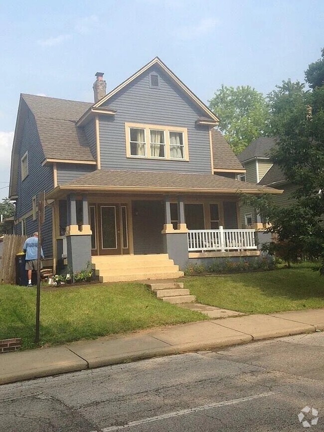 Building Photo - 407 N Arsenal Ave Rental