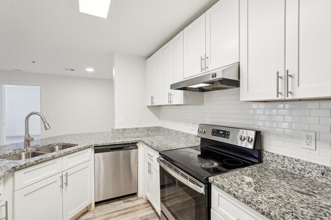 Photo - Wesley Hampstead Apartments at Douglasville