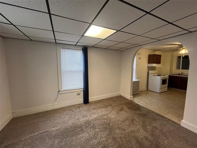 Photo - 3300 E Main St Unit 1