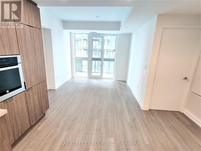 Photo - 39 Roehampton Ave Unit 2807