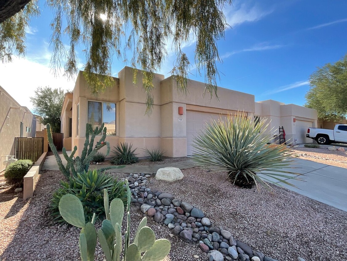 Gated community near Sabino Canyon/Tangue ... - Gated community near Sabino Canyon/Tangue ...