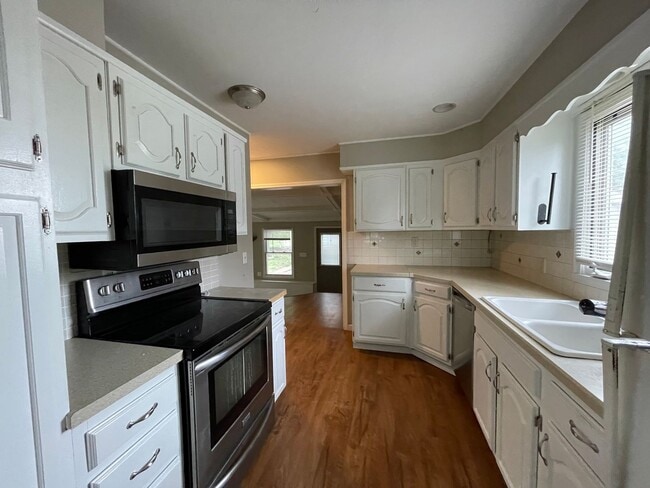 Photo - 2132 S 48th Ave