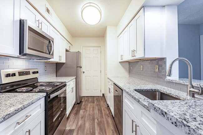 Hidden Lakes Apartment Homes