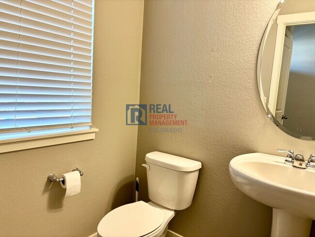 Photo - 2051 Rosette Ln