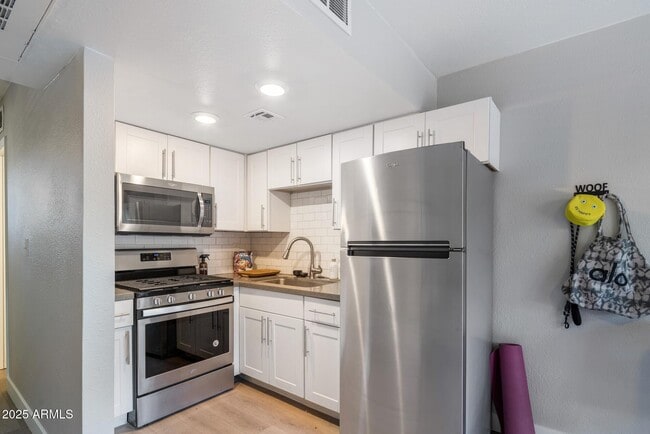 Photo - 4025 N 40th St Unit 15