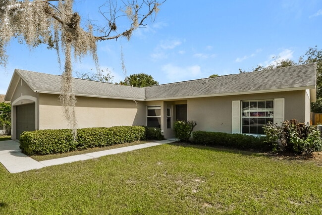 Photo - 12148 Woodglen Cir