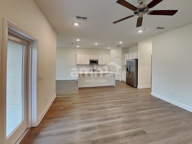 Photo - 5962 Pinewood Ests Dr