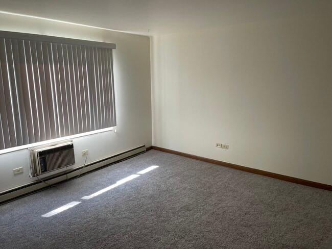 Photo - 1320 Getzelman Dr Unidad 3