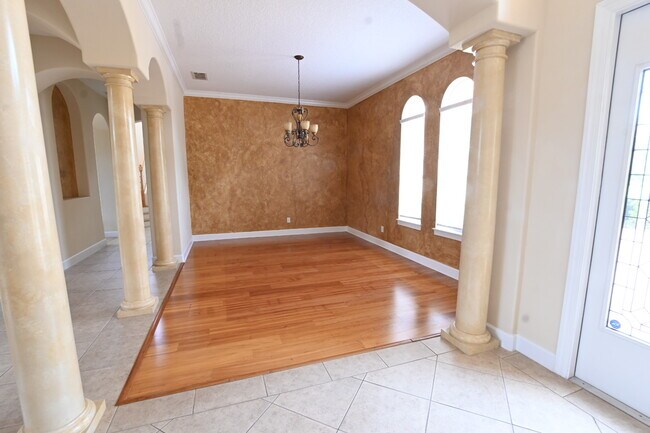 Photo - 5723 Oxford Moor Blvd