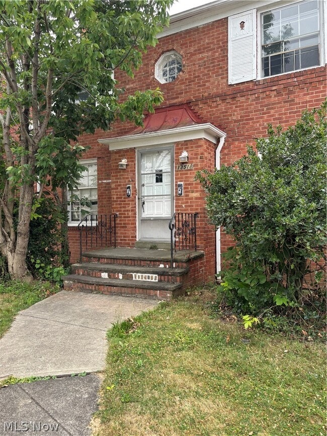 Building Photo - 13518 Cedar Rd