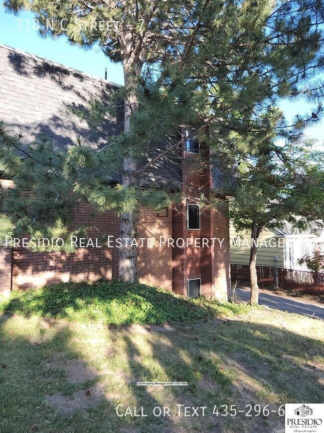 Photo - 318 N Center St