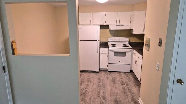 Photo - 176 Maple Ave Unidad Bld 3 27