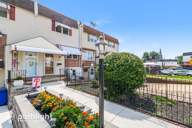 Photo - 3689 N Hereford Ln