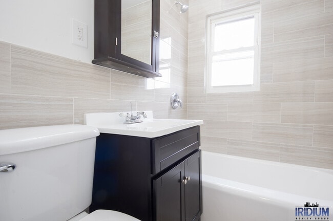 Photo - 296-310 S Harrison St - 308-1