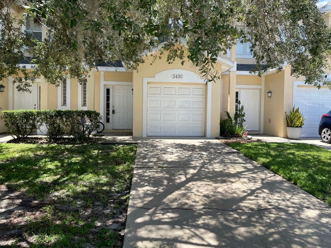 3 Bedroom, 2.5 Bath Townhome in Kissimmee! - 3 Bedroom, 2.5 Bath Townhome in Kissimmee!