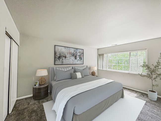 Creekside North Apartments