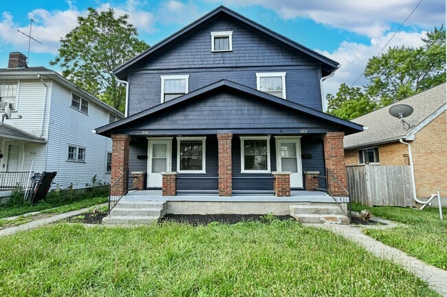 Photo - 312-314 Pointview Ave