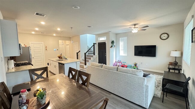 Photo - 1505 Red Acer Dr