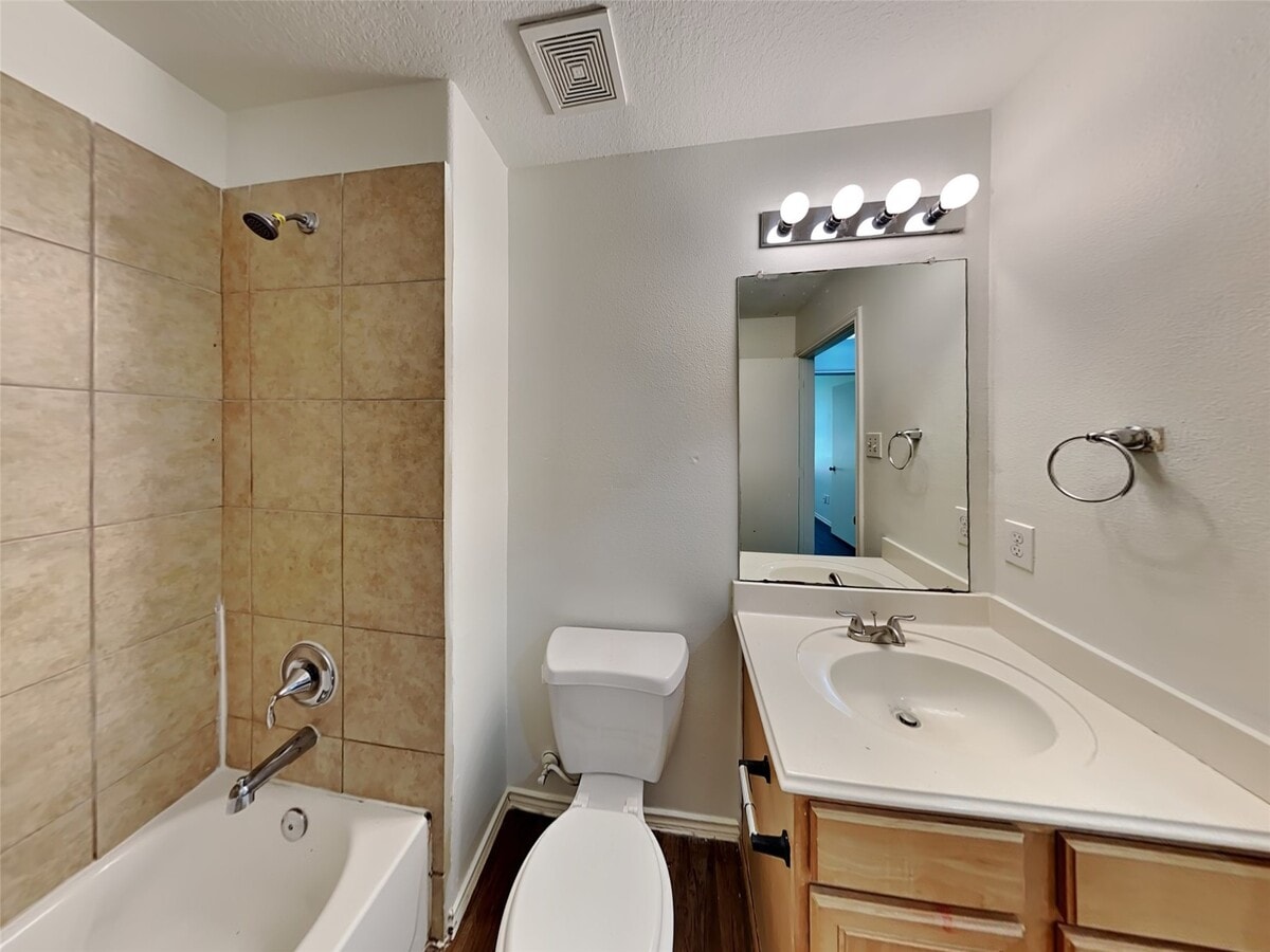 Photo - 3427 Apache Meadows Drive