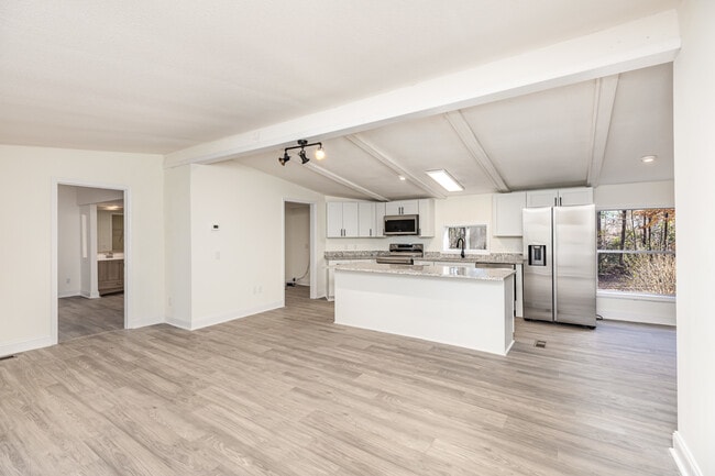 Photo - 130 Old Lowesville Rd