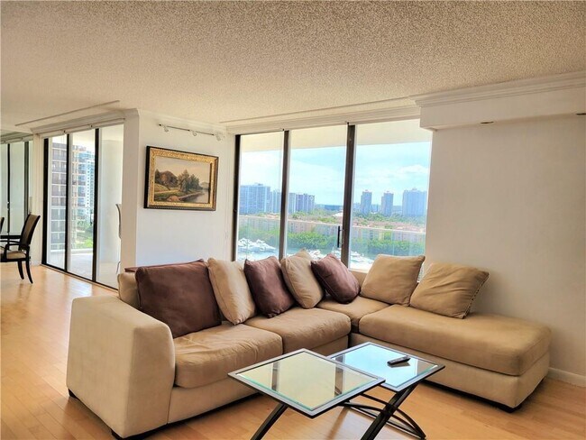 19707 Turnberry Way Unit 14D