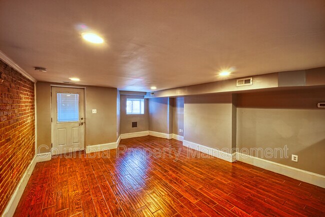 Photo - 50 T St NW