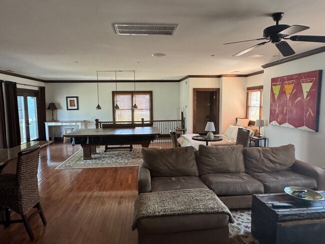 Photo - 507 James Blvd